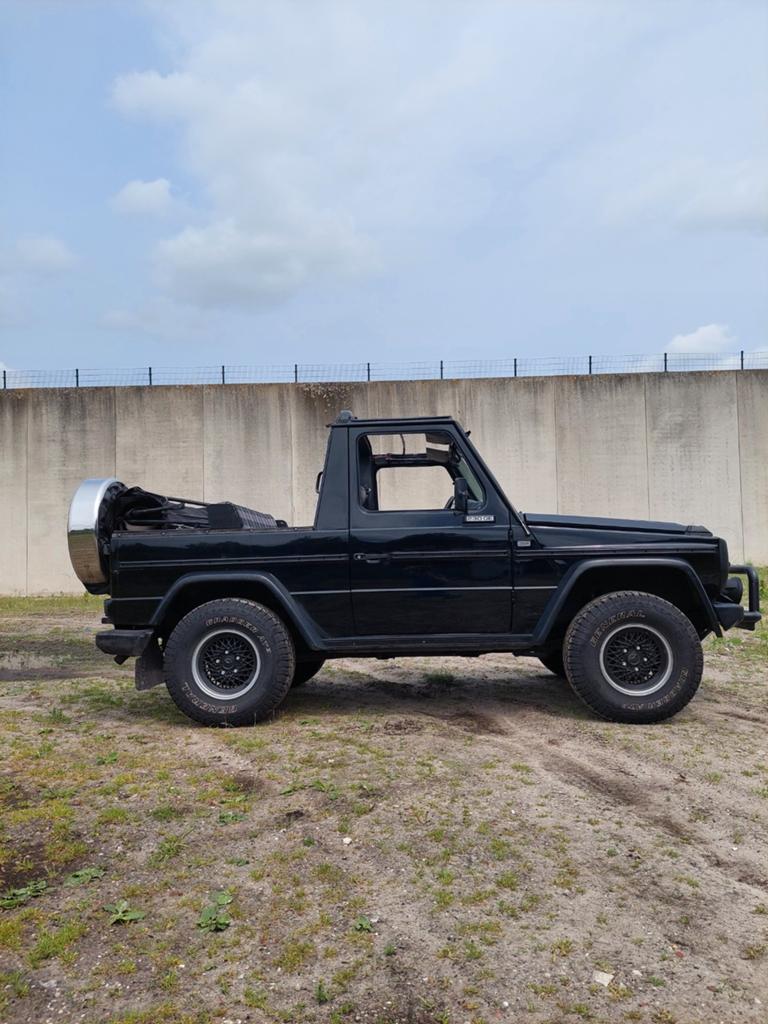 Mercedes-Benz G 230 cabrio GE230, Auto's, Mercedes-Benz, 4 cilinders, Zwart, Handgeschakeld, Particulier