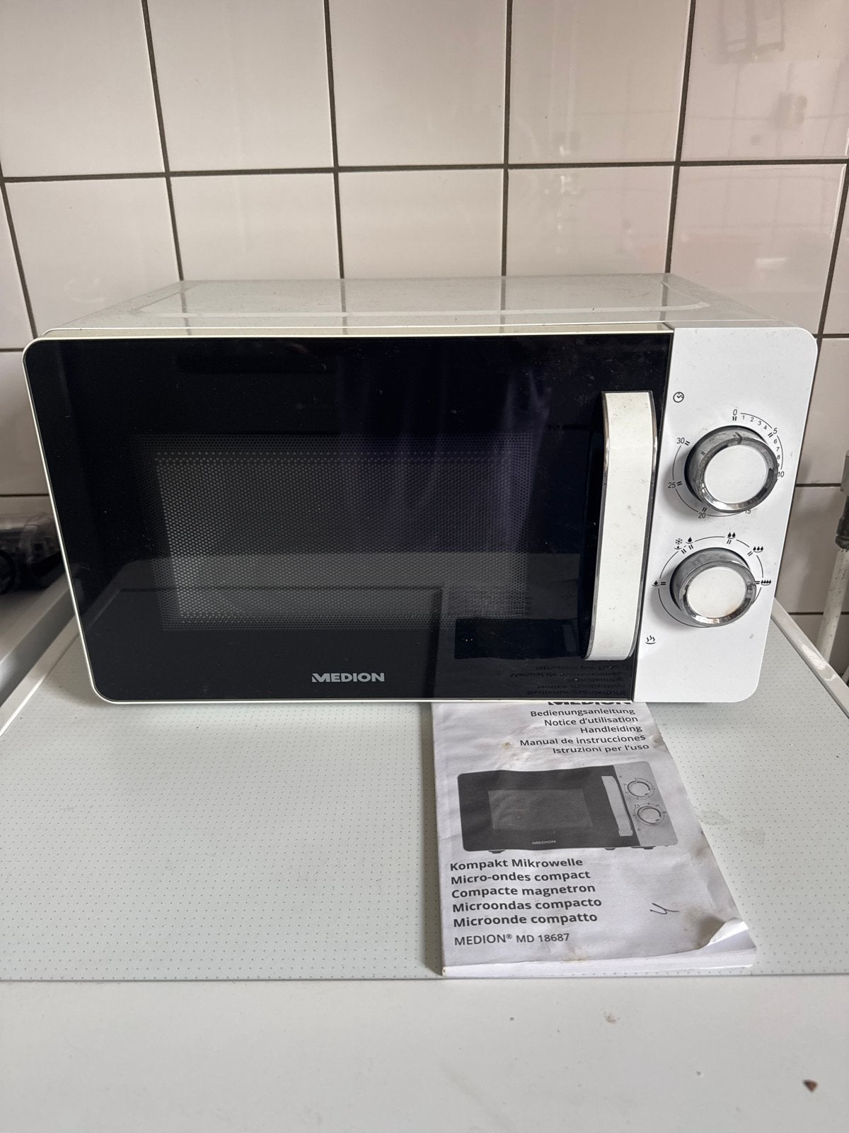 Medion Magnetron MD 18667 - Compact en Functioneel, Witgoed en Apparatuur, Ophalen, Gebruikt, Minder dan 45 cm, Magnetron