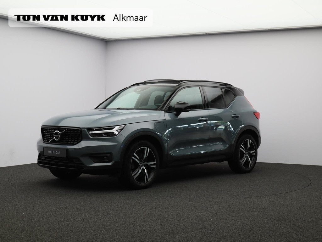 Volvo XC40 T5 Recharge R-Design / Panorama dak / 360 Camera, Euro 6, 179 pk, Leder, 3 cilinders