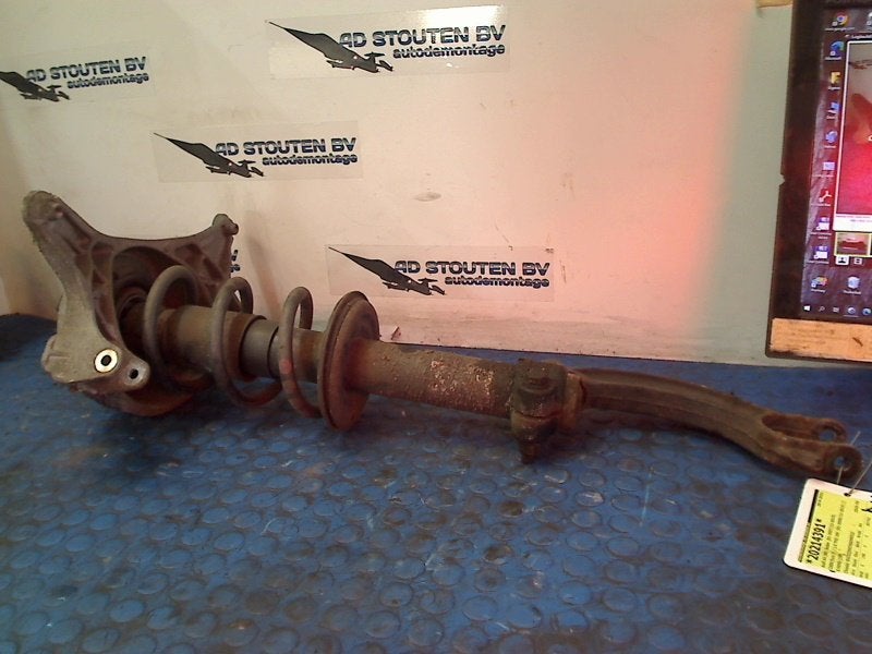 Veerpoot Rechts Voor Audi A4 (B8) (2008-01/2015-12), Gebruikt, Auto-Union-Straße  1, Ingolstadt 85057, , Duitsland, Info@audi.de