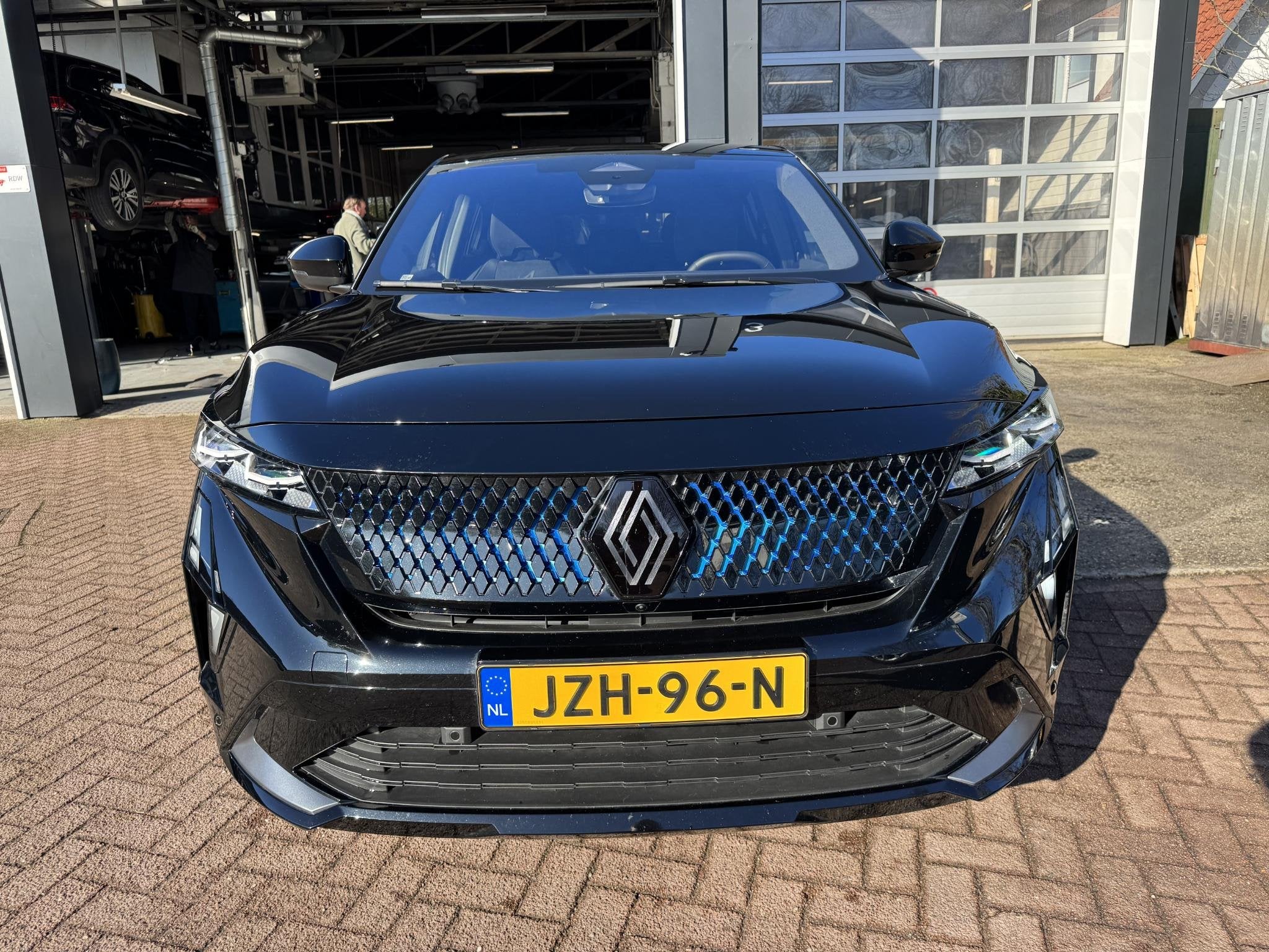 Renault Rafale 1.2 E-Tech 4x4 plug-in hybrid 300 esprit Alpi, Auto's, Automaat, Automatische klimaatregeling, Gebruikt, 1199 cc