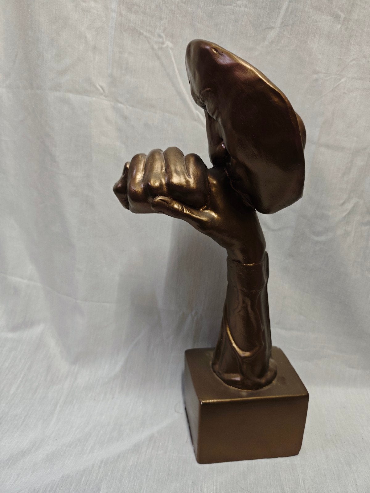 Bronzen beeld: Hoofd met hand voor mond, Antiek en Kunst, Kunst | Beelden en Houtsnijwerken, Ophalen, Brons, Op sokkel, Beeld