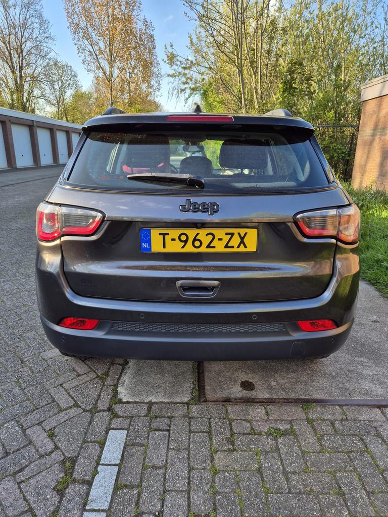 Jeep Compass 1.4 Multiair 140pk 2018 Grijs-Zwart Night Eagle, Auto's, Jeep, Voorwielaandrijving, 450 kg, 4 cilinders, Compass