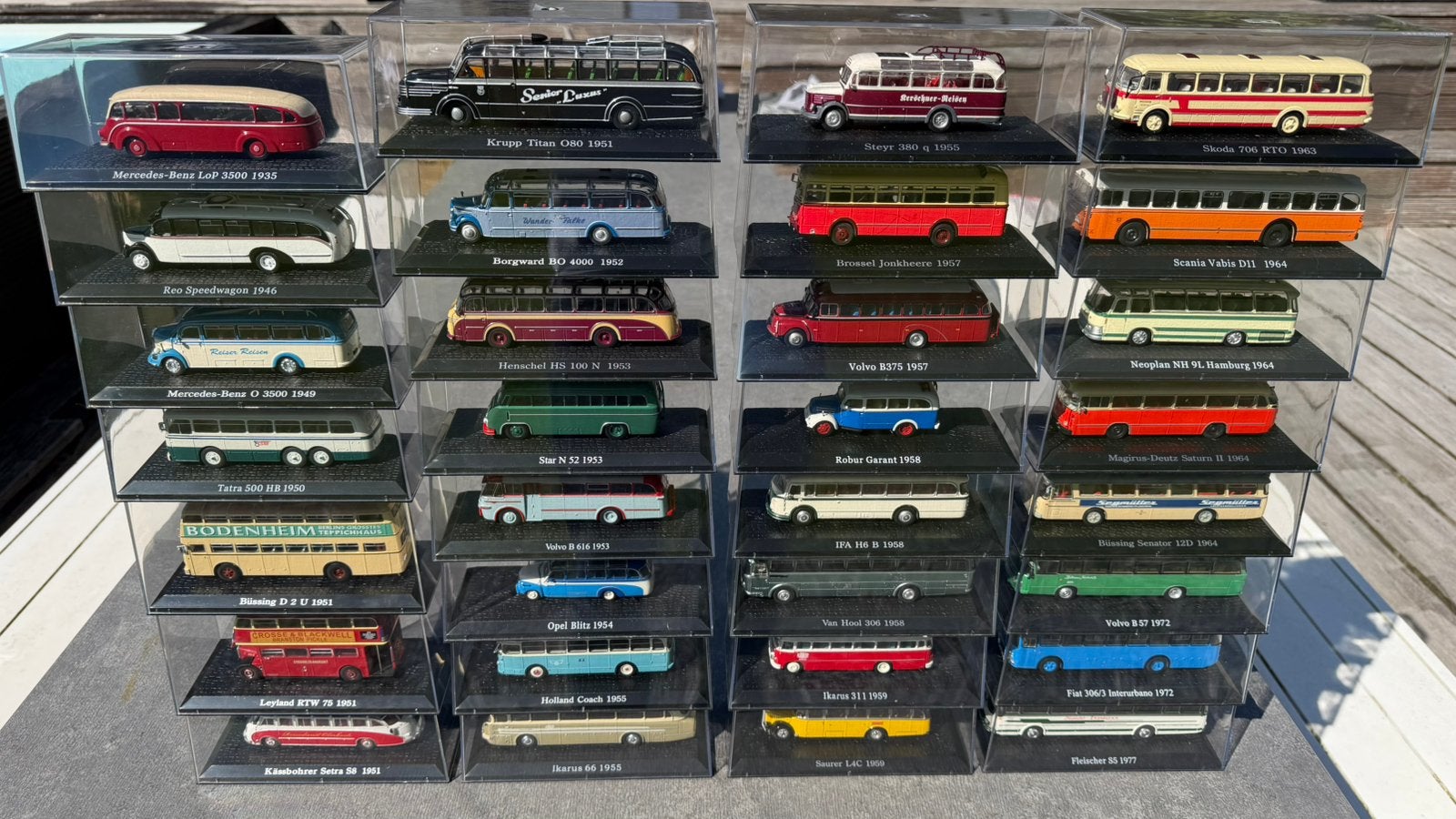 Collectie Historische modelbussen, Hobby en Vrije tijd, Modelbouw | Auto's en Voertuigen, Ophalen, Zo goed als nieuw