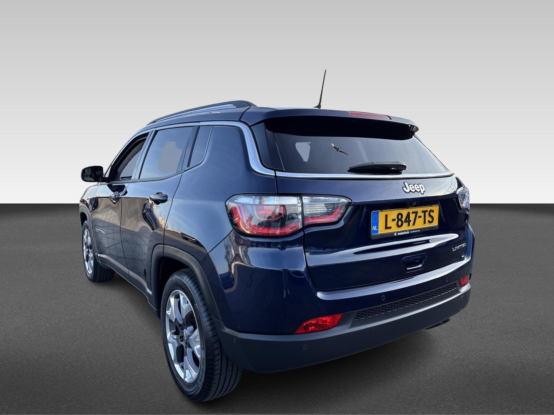 Jeep Compass 1.4 MultiAir 140pk Limited, Auto's, Jeep, Voorwielaandrijving, 450 kg, Gebruikt, Euro 6