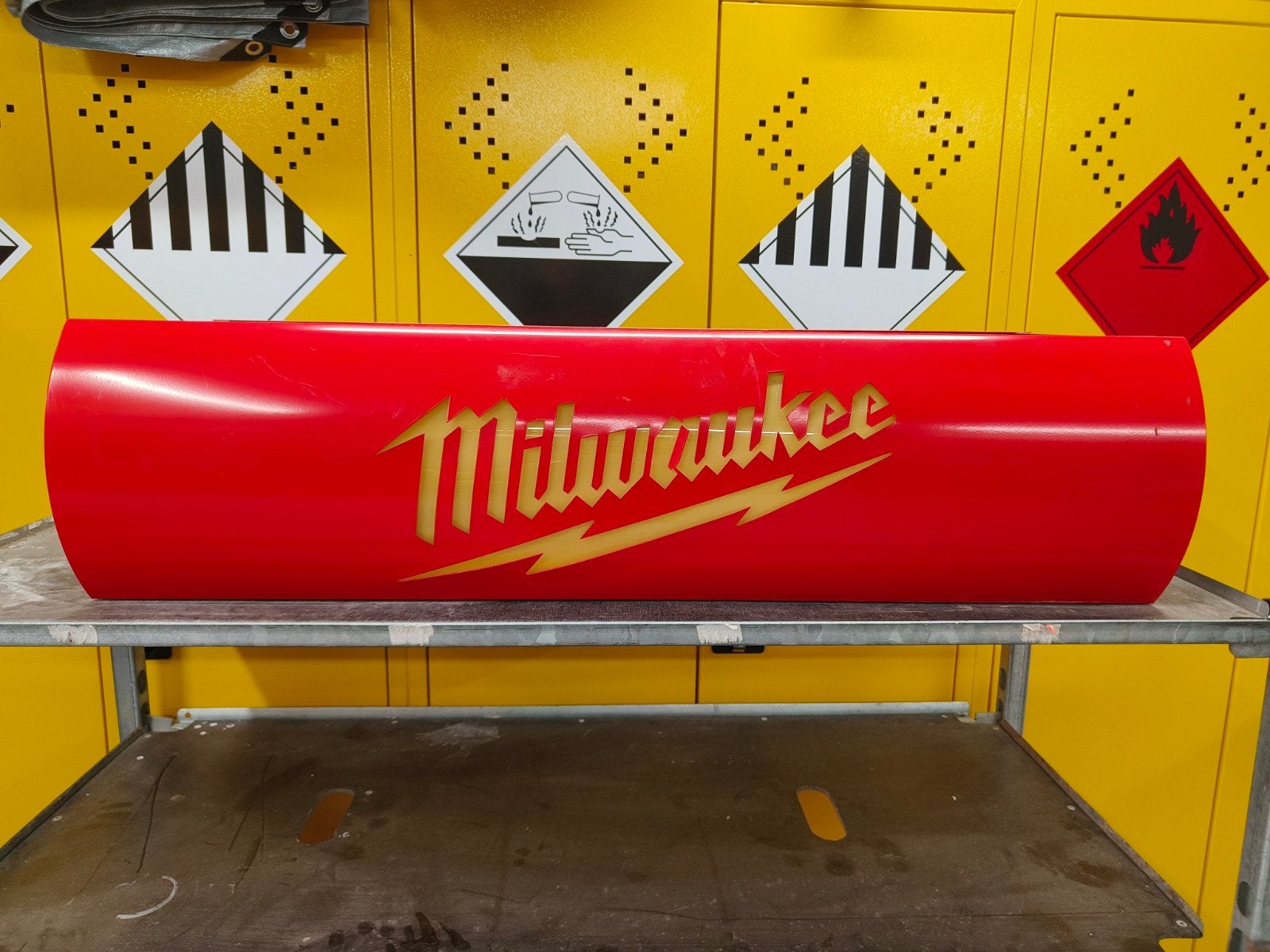 Milwaukee lichtbak, Doe-het-zelf en Verbouw, Ophalen