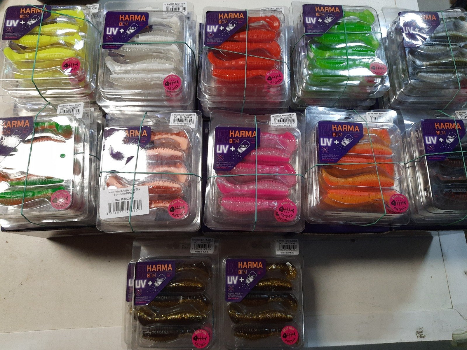 partij van 110 verpakkingen Delphin Karma Shads 8cm
