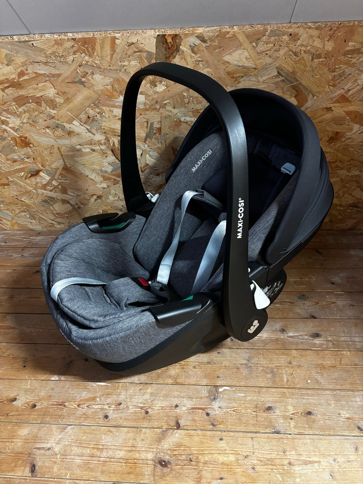 Maxi cosi pebble 360 met FamilyFix 360 pro base, Kinderen en Baby's, Ophalen of Verzenden, Zo goed als nieuw, Isofix, 0 t/m 13 kg
