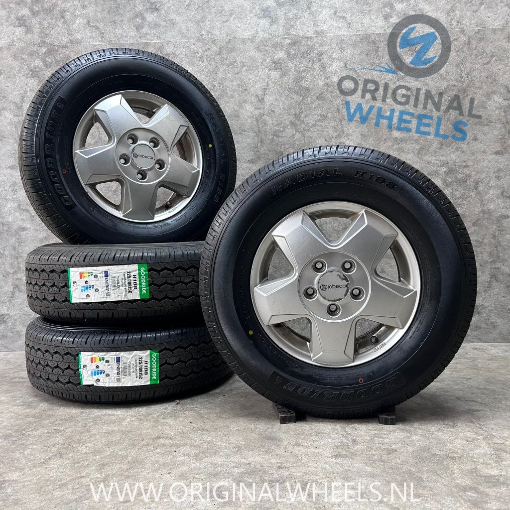 Diversen 15 inch velgen + zomerbanden Ford Transit Custom, 15 inch, Banden en Velgen, Ophalen of Verzenden, Personenwagen