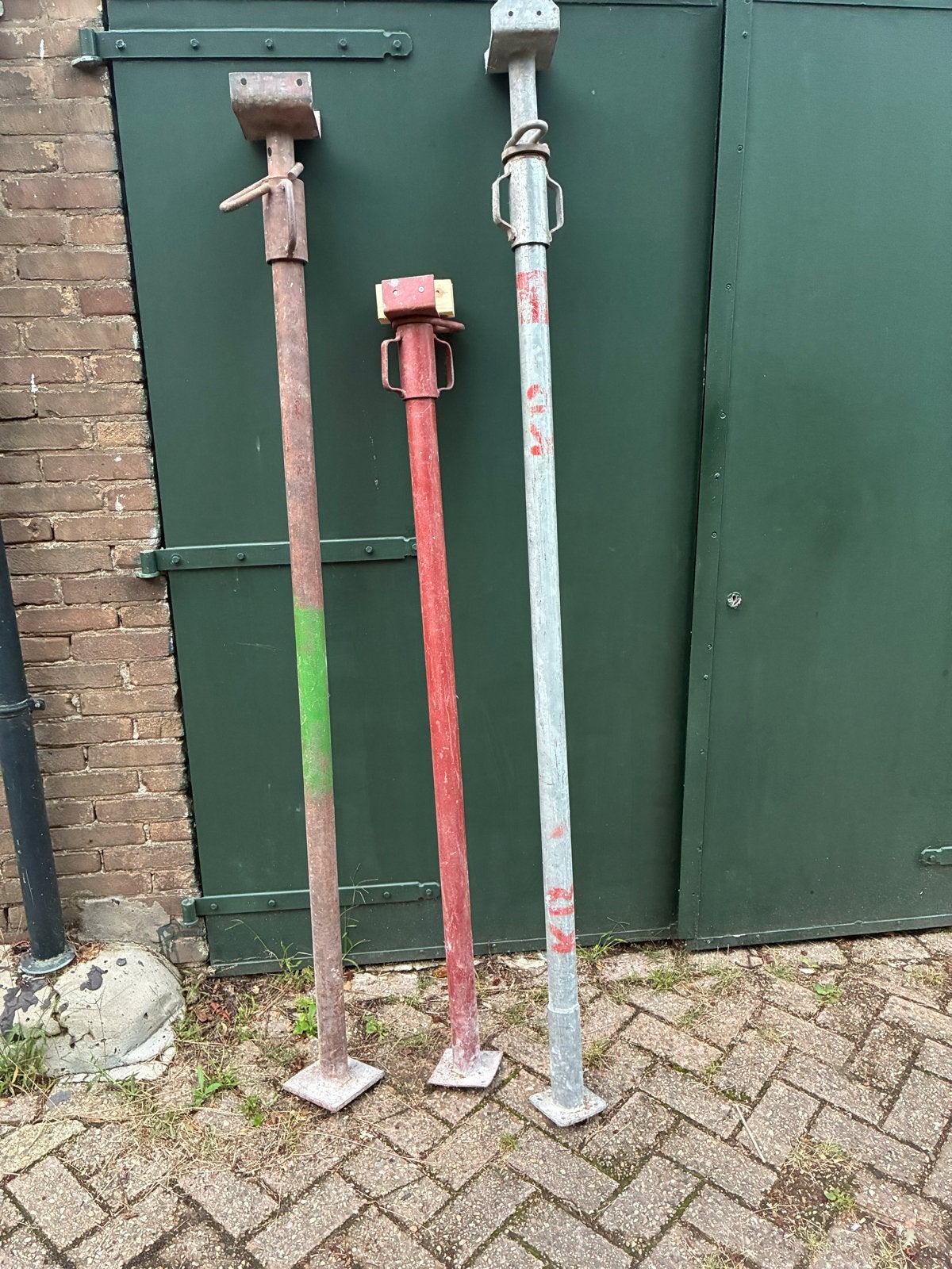 Steigerpalen / Stempels - Diverse hoogtes, Doe-het-zelf en Verbouw, Ophalen, Gebruikt, Overige typen, 2 tot 5 meter