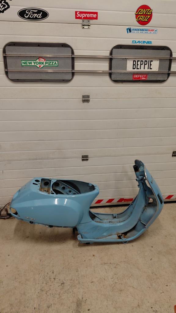Vespa s/lx frame zonder kenteken harde bodem!, Ophalen, Gebruikt, Frame