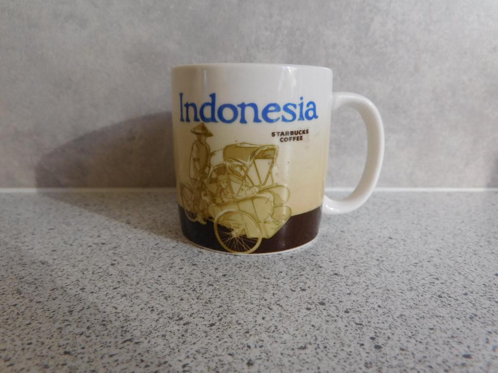 Espressomok 89 ml. 2012 Indonesia Collector Serie Starbucks, Huis en Inrichting, Keuken | Servies, Ophalen of Verzenden, Zo goed als nieuw