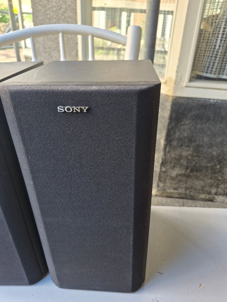 Foto 12 van Sony TA-FE500R stereoversterker, mogelijk met boxen etc