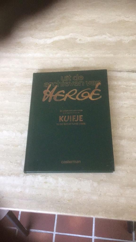 Kuifje uit de archieven van Herge 1975, Boeken, Eén stripboek, Ophalen, Zo goed als nieuw