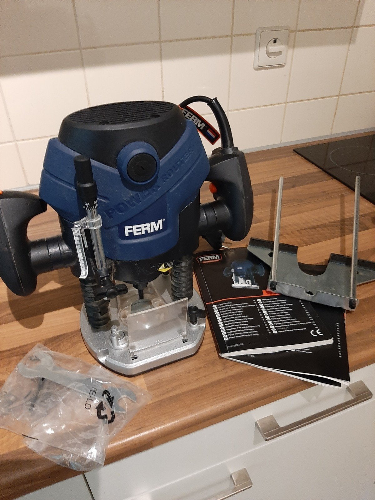 ferm, Ophalen, Zo goed als nieuw, Elektrisch, Bovenfrees