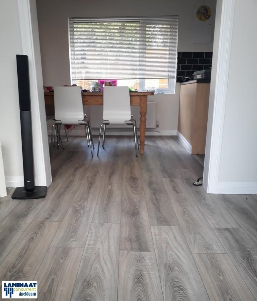 84,70m2 Waterbestendig Laminaat Grijs Eiken 35pak = €673, 75 m² of meer, Nieuw, Ophalen of Verzenden, Waterbestendig laminaat grijs eiken kleur