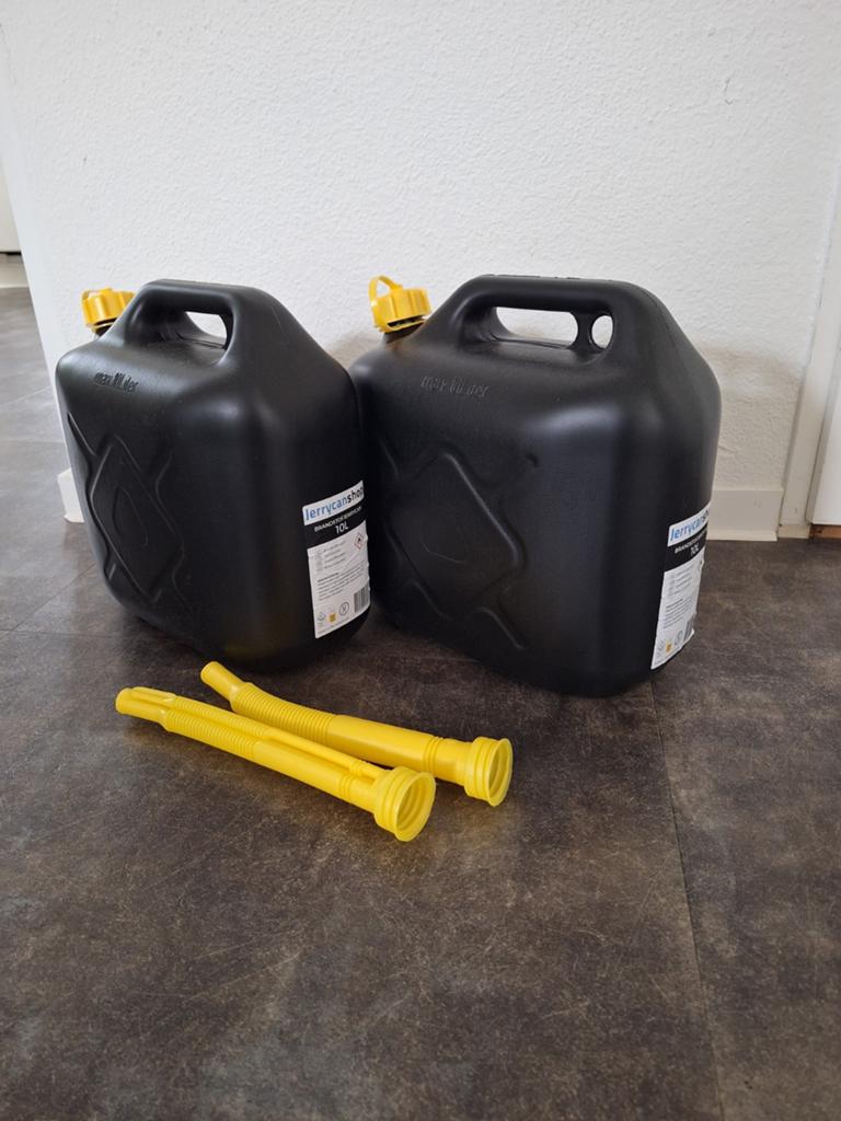 Twee jerrycans met diesel, Auto diversen, Overige Auto diversen, Ophalen
