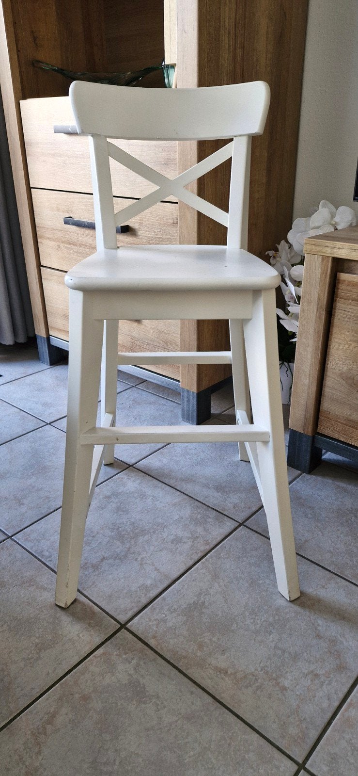 Witte houten kinderstoel ikea, Huis en Inrichting, Stoelen, Ophalen, Gebruikt, Wit, Eén