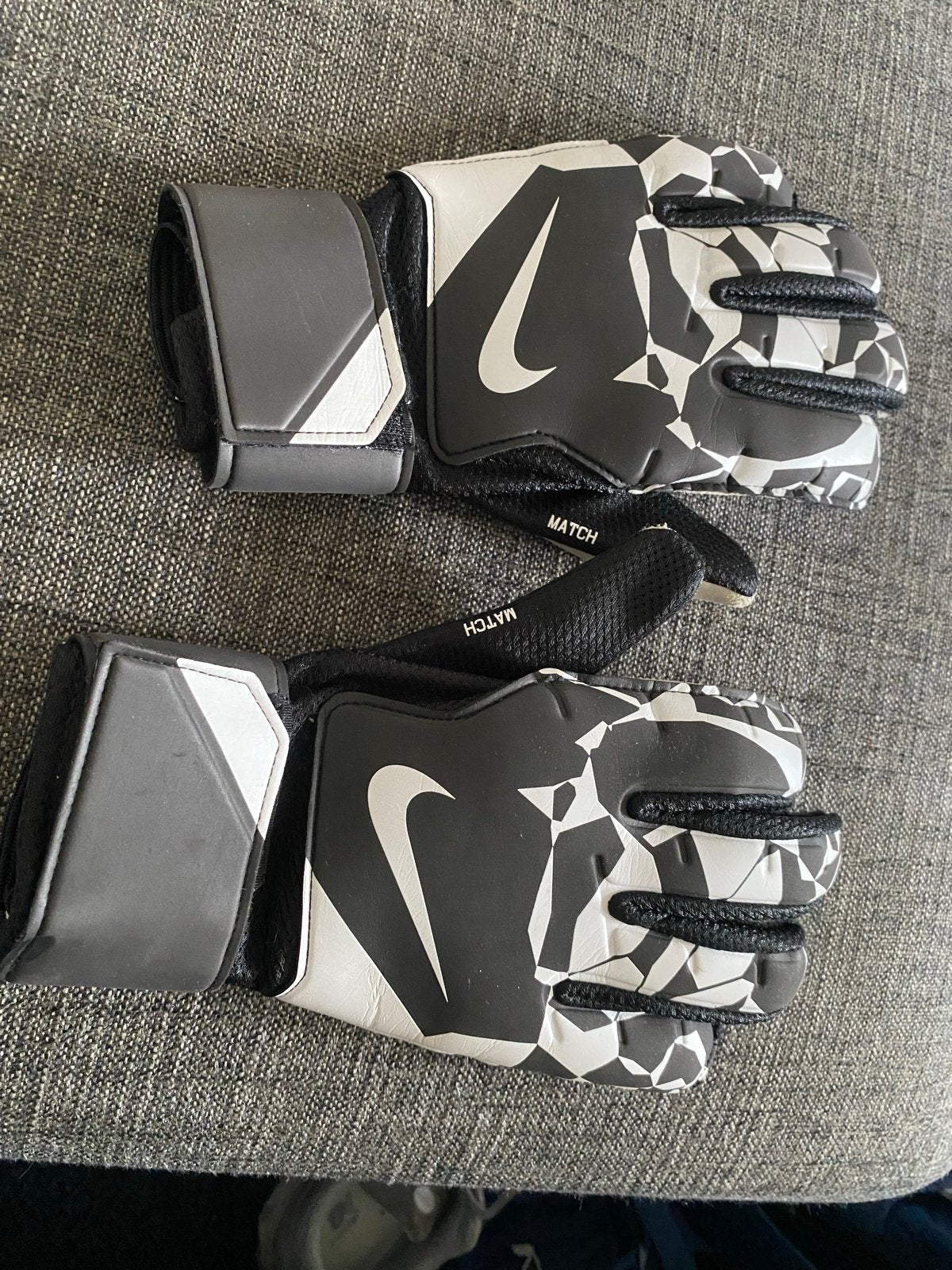 Nike Match keepershandschoenen maat 8, Ophalen of Verzenden, Gebruikt, Handschoenen