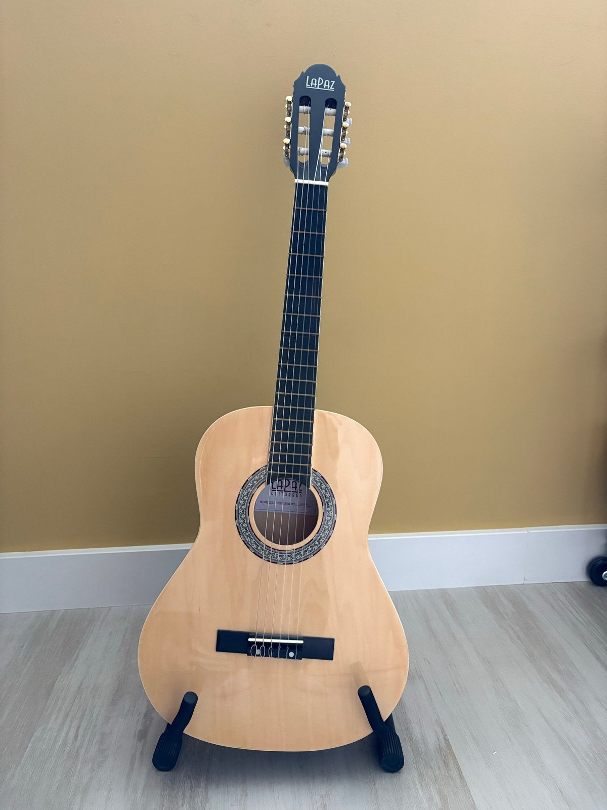 La Paz 3/4 Klassieke Gitaar met standaard, Ophalen, Zo goed als nieuw, Klassieke of Spaanse gitaar, Met koffer