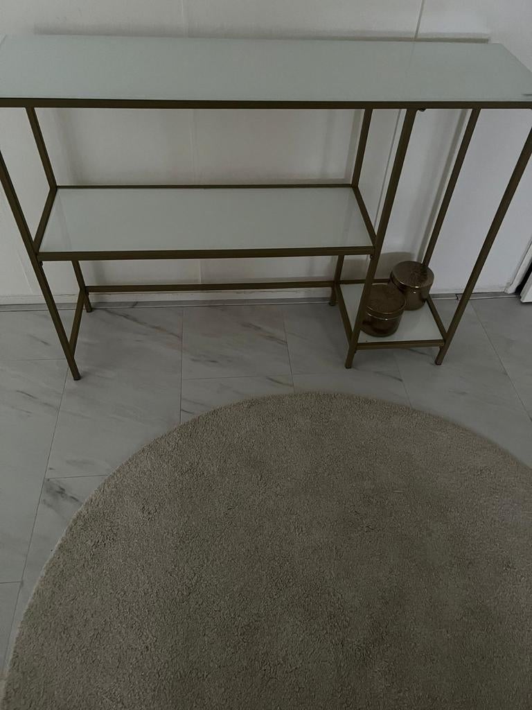 Gouden console tafel met glazen planken, Huis en Inrichting, Woonaccessoires | Wandplanken en Boekenplanken, Ophalen of Verzenden