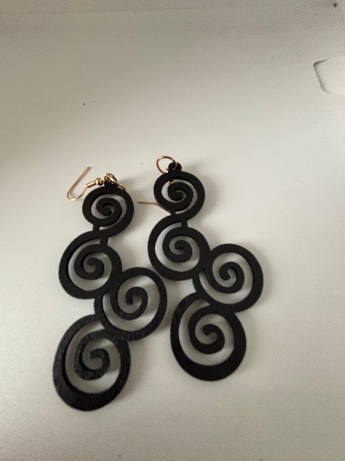 Nieuwe Zwarte Houten Hangers Oorbellen, Overige materialen, Hangers, Verzenden, Zwart
