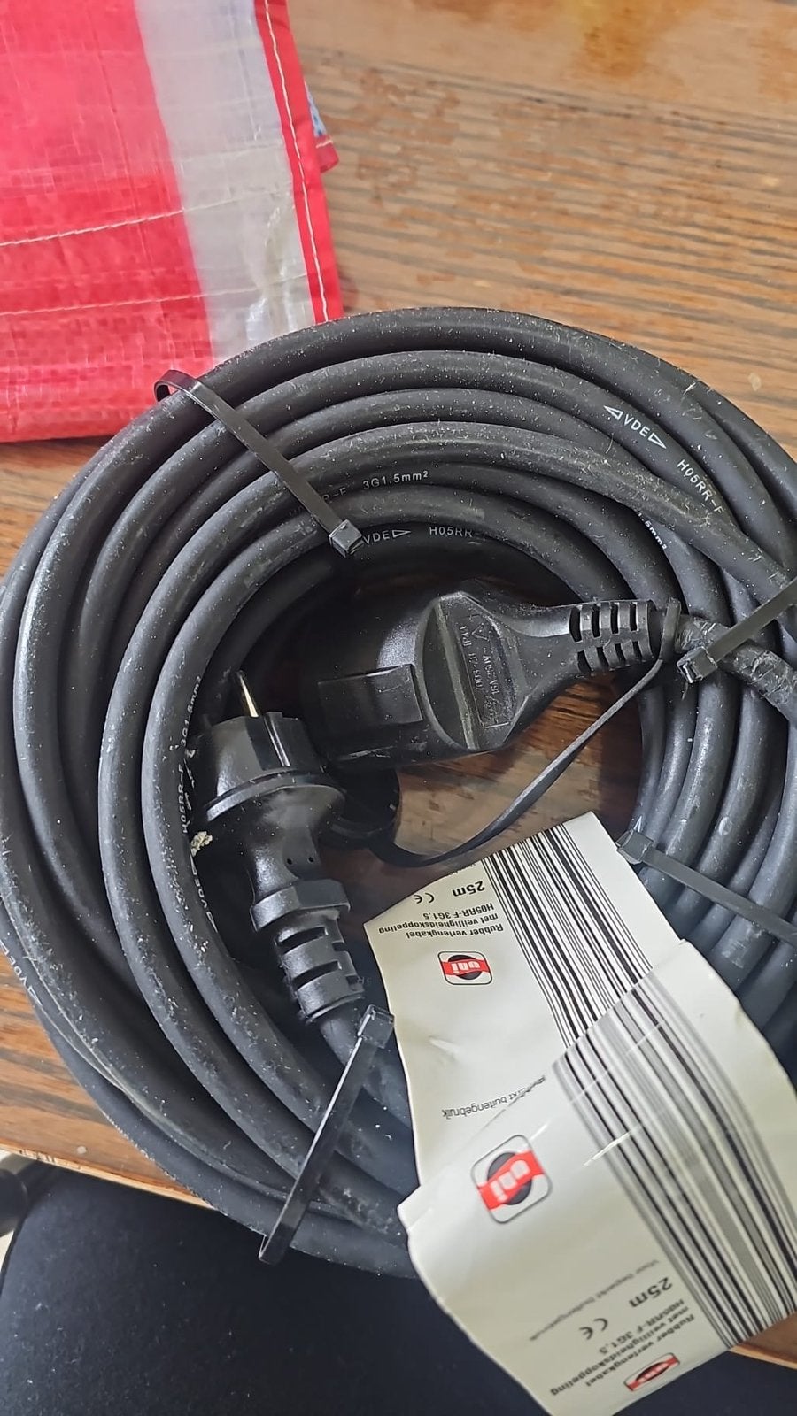 Rubberen verlengkabel 25m met veiligheidskoppeling, Ophalen of Verzenden, Nieuw, Kabel of Snoer