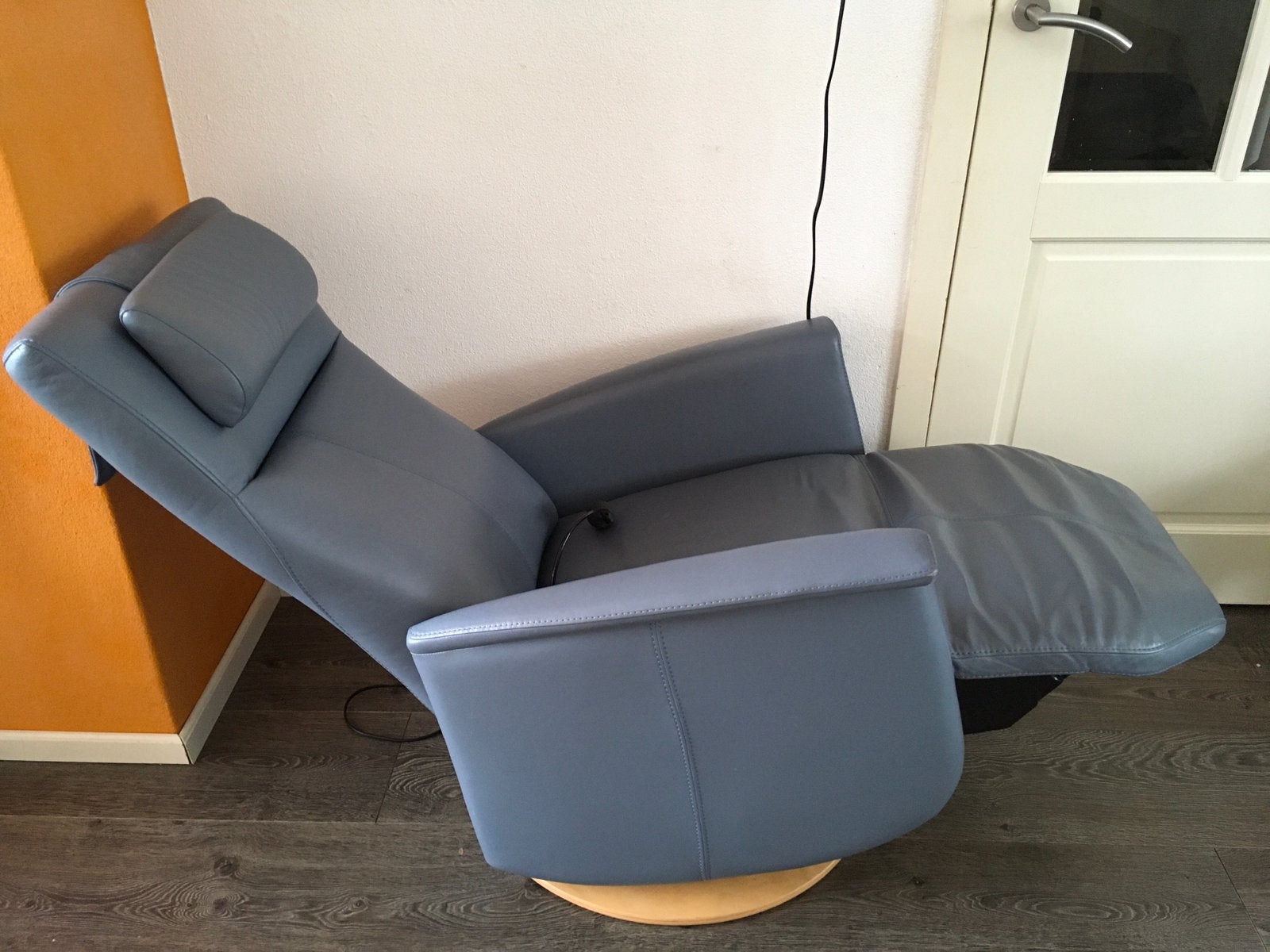 Prominent sta op stoel/sta op fauteuil/relaxfauteuil/opsta, Ophalen of Verzenden, Zo goed als nieuw, Leer, Relaxfauteuil/relaxstoel/relax stoel/sta op/opsta stoel