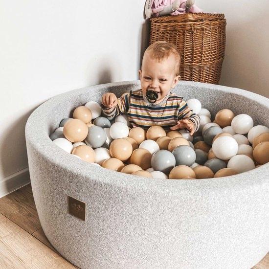 Ballenbak van Meow Baby met 250 ballen, Kinderen en Baby's, Speelgoed | Babyspeelgoed, Ophalen of Verzenden, Gebruikt, Overige typen