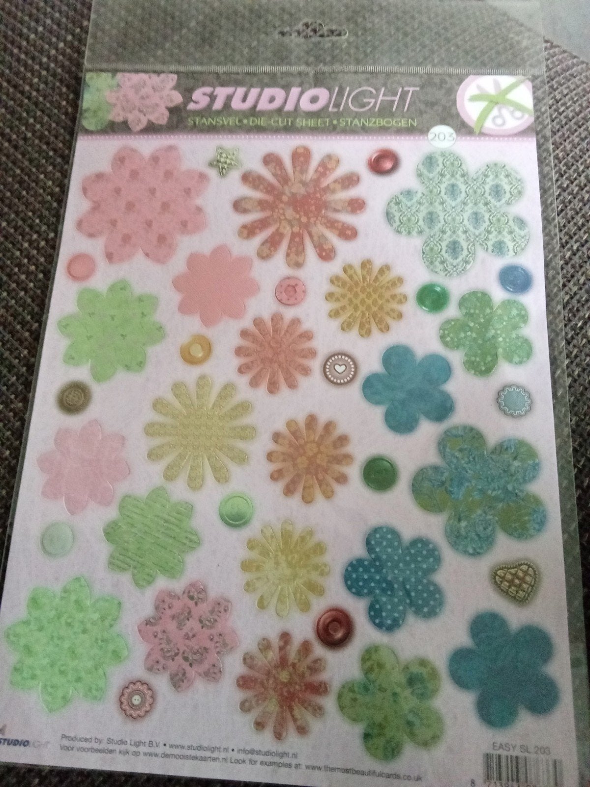 Studio Light Stansvel - Uitdruk Bloemen (Die-Cut Sheet), Nieuw, Meerkleurig, Papier of Karton, Overige merken