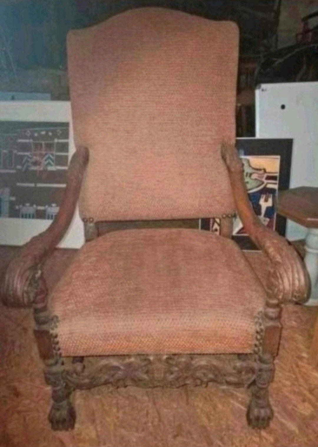 Antieke kasteel fauteuil met prachtig houtsnijwerk, Antiek en Kunst, Ophalen