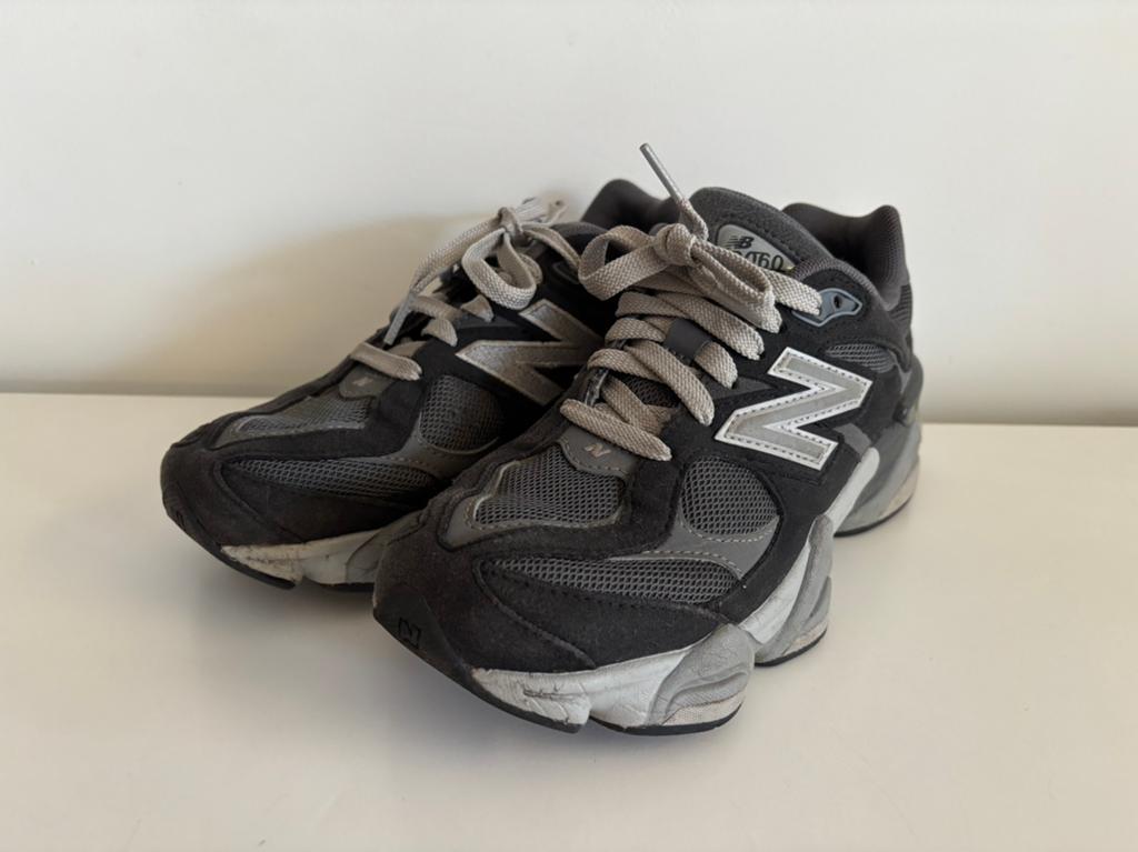 New Balance sneakers 9060 grijs maat 37!!!, Kleding | Dames, Schoenen, Ophalen of Verzenden, Sneakers of Gympen, Grijs, Gedragen