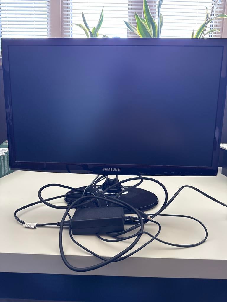 Samsung S23B350T Monitor - Gebruikt, Computers en Software, Monitoren, Ophalen, Kantelbaar, Full HD, 60 Hz of minder