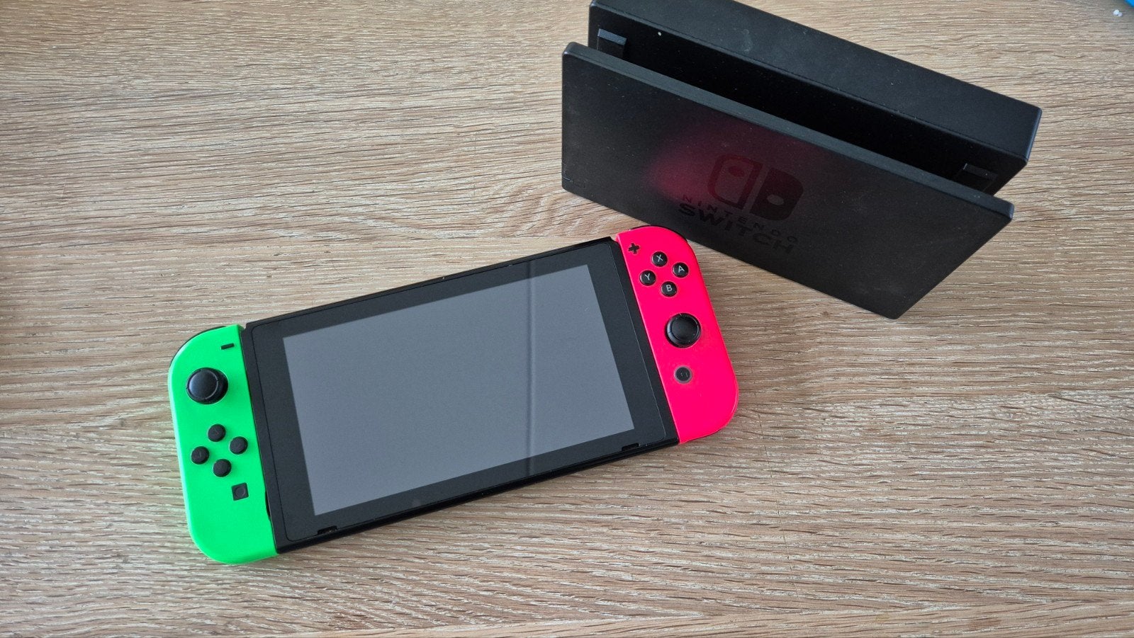 Nintendo Switch V1 met Dock en Joy-Cons, Spelcomputers en Games, Ophalen of Verzenden, Gebruikt, Met 2 controllers, Switch Original