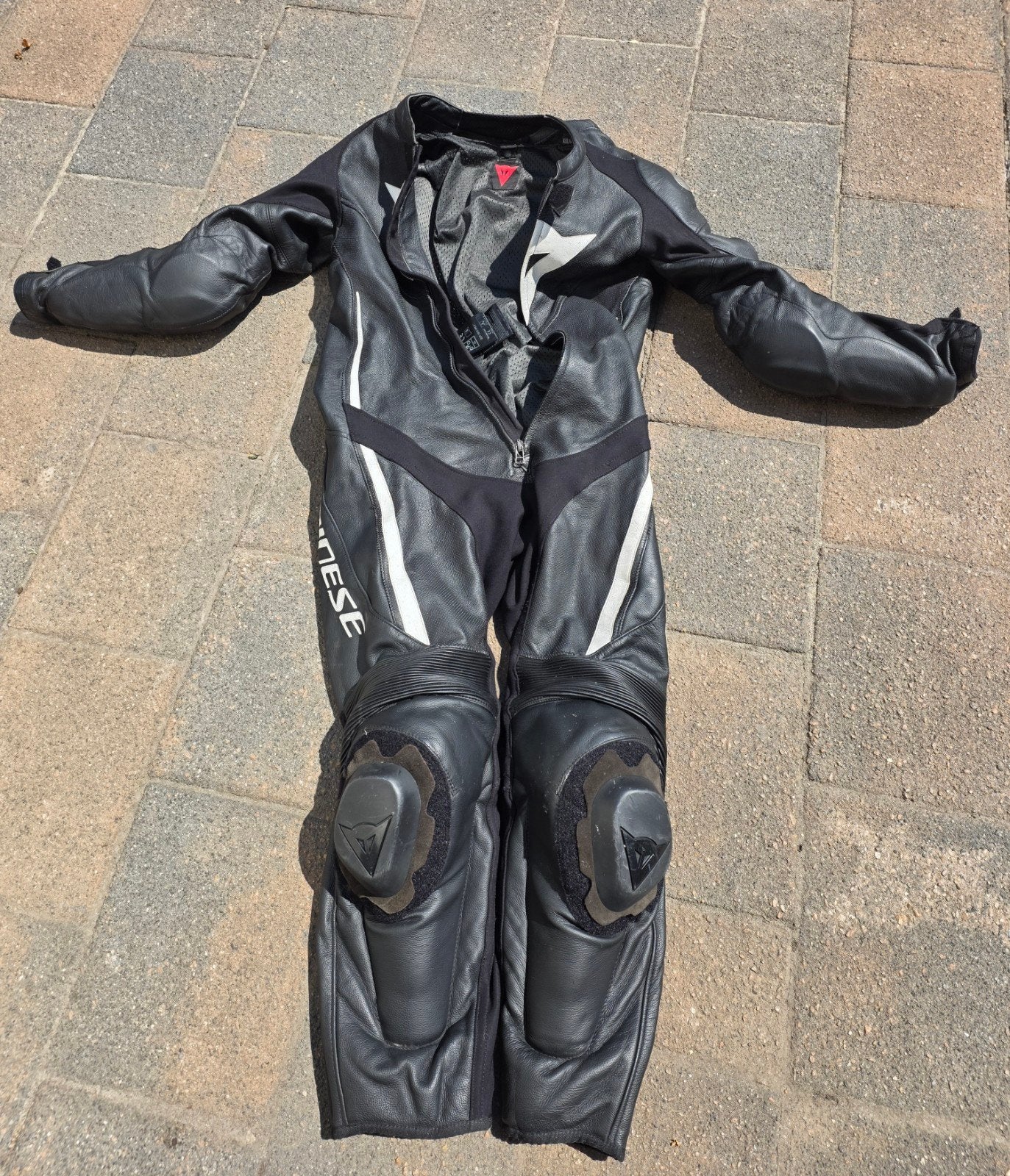Dainese Assen motorpak maat 50, Motoren, Kleding | Motorkleding, Combipak, Dames, Heren, Tweedehands, Ophalen