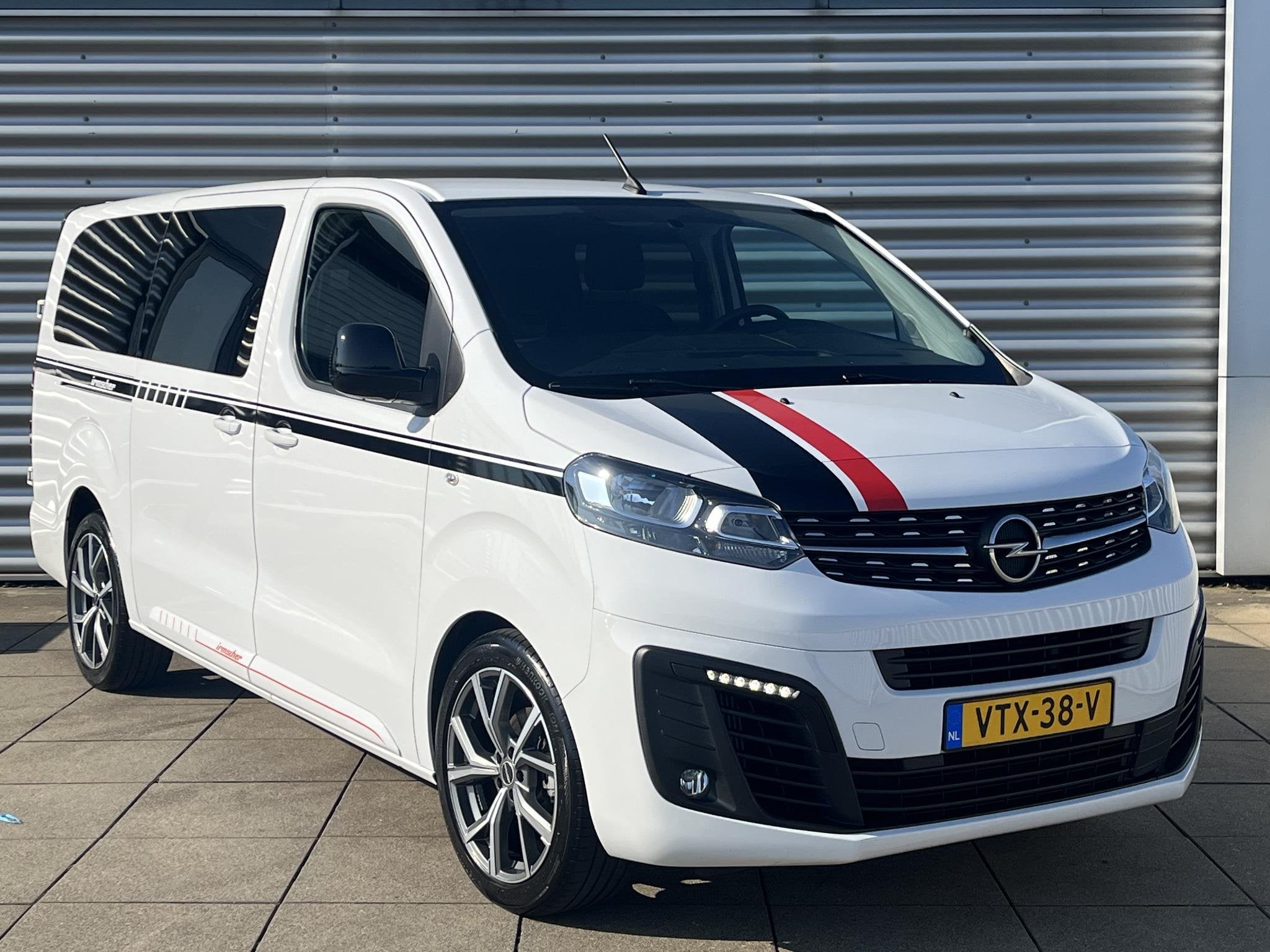 Opel Vivaro 1.5 BlueHDi 100 S&S L3 | Navigatie by Carplay/An, Voorwielaandrijving, Gebruikt, Euro 6, 4 cilinders