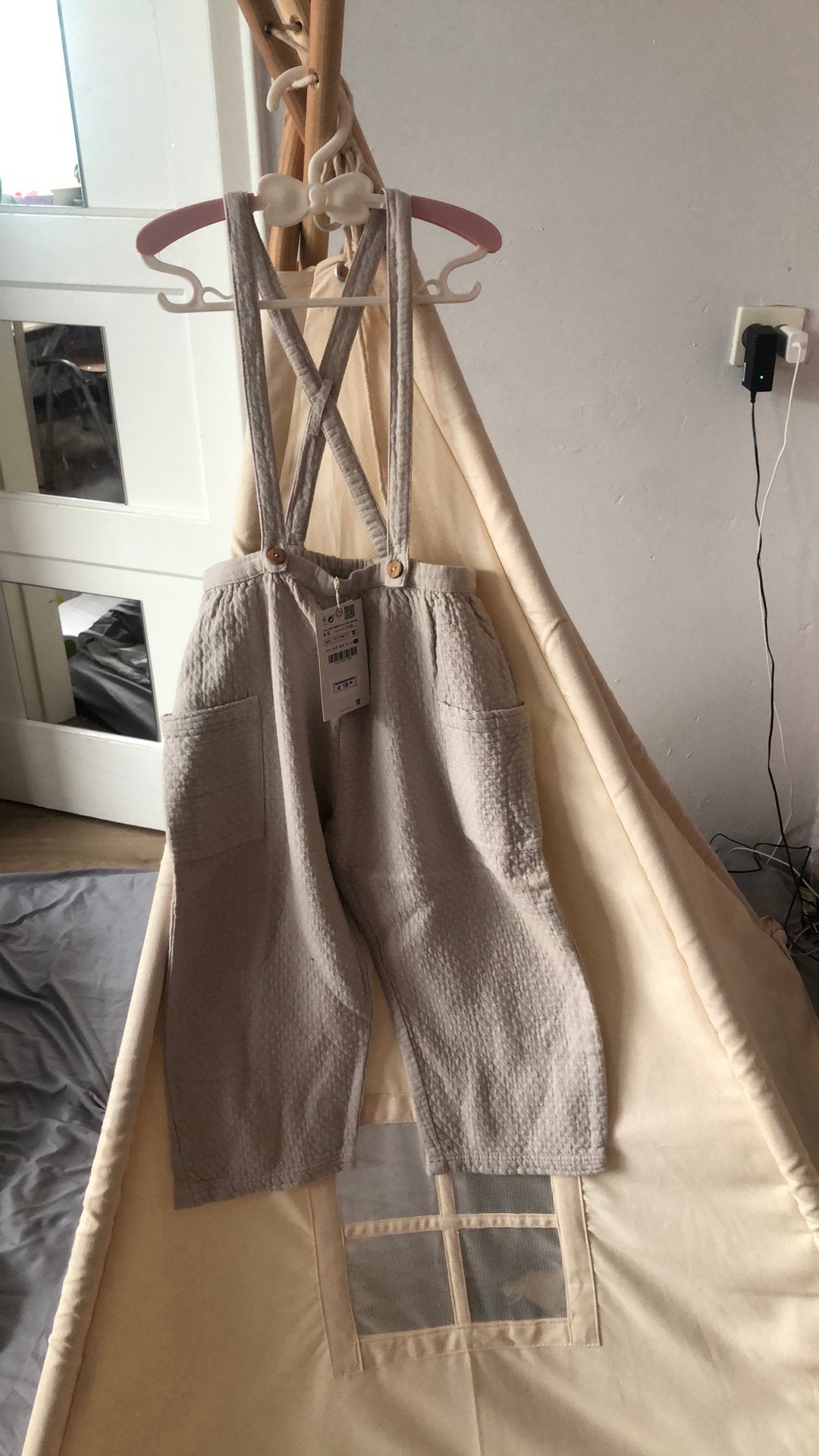 Zara kid dungarees 4-5 years, Ophalen of Verzenden, Zo goed als nieuw, Jongen of Meisje, Jas
