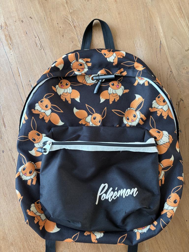 Pokémon Eevee Rugzak - Zo goed als nieuw, Sieraden, Tassen en Uiterlijk, Tassen | Rugtassen, Overige merken, 25 tot 40 cm, Ophalen of Verzenden