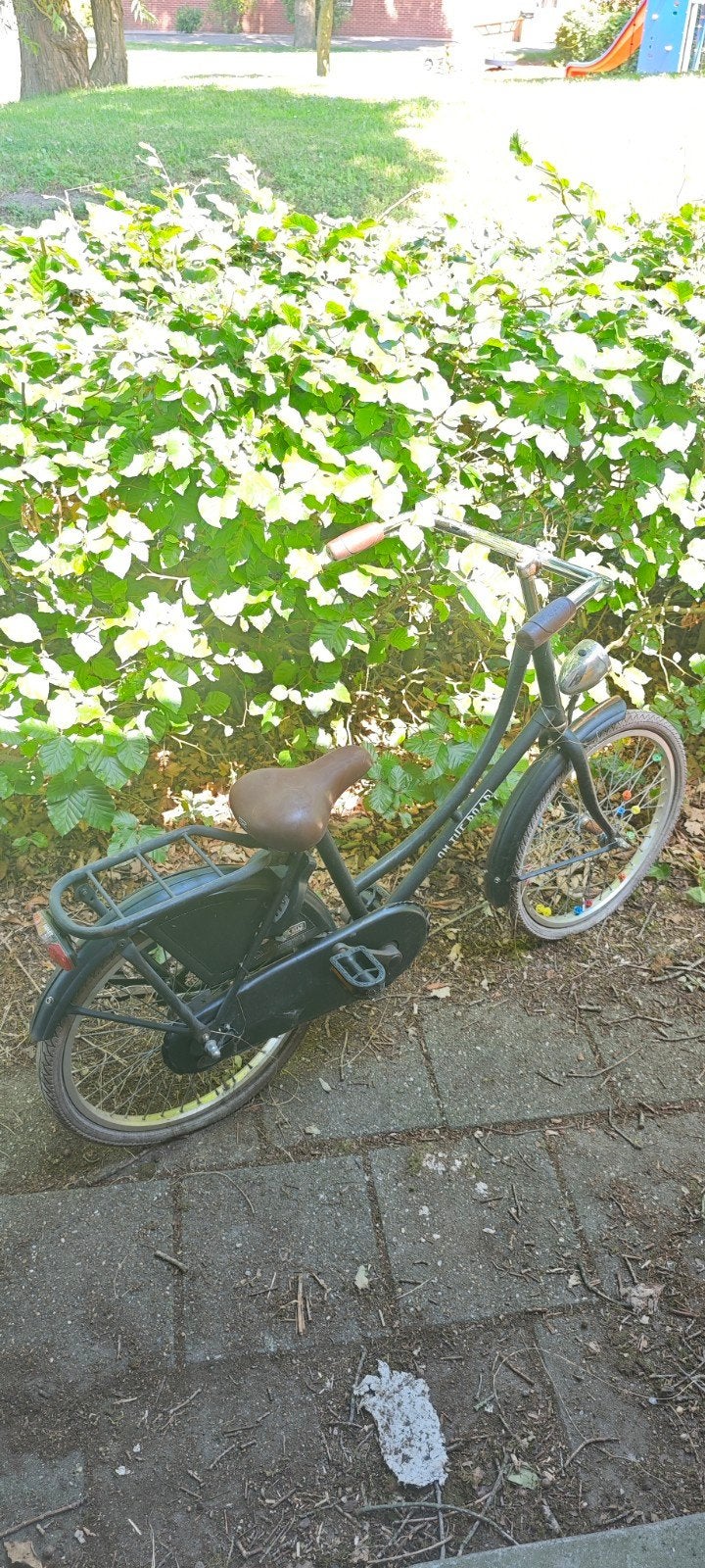 Kinder omafiets 22 inch - On the Road (banden lek), Ophalen, Gebruikt, 22 inch, On the Road