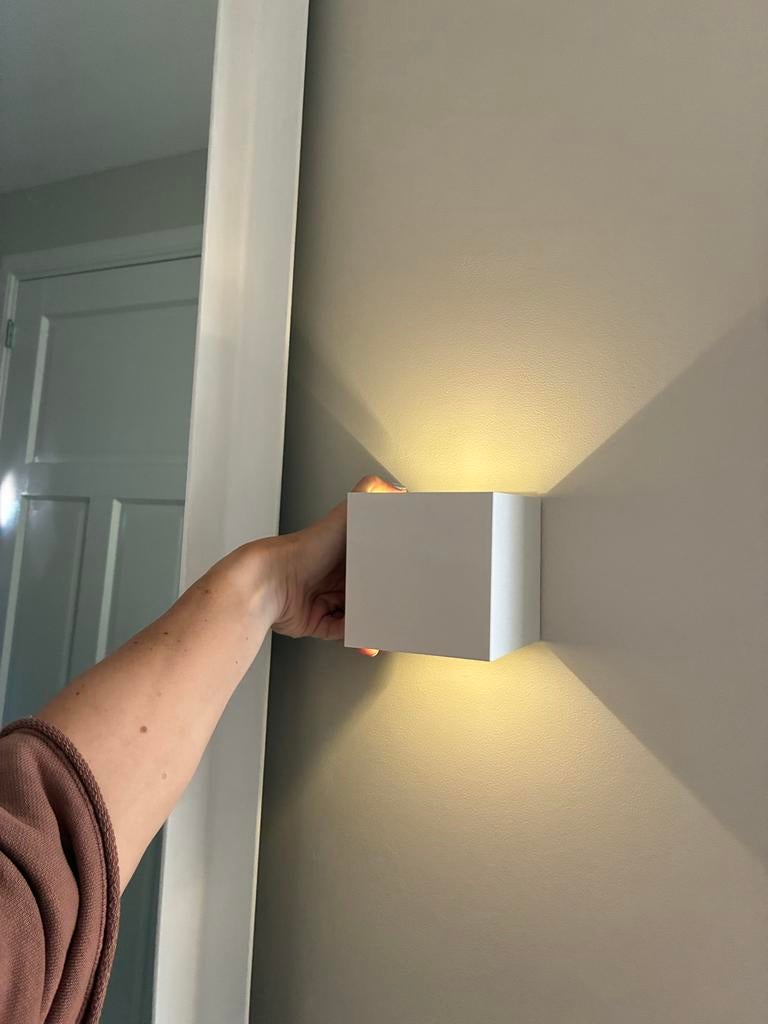 2x USB Oplaadbare Wandlamp Wit - Draadloos, Ophalen of Verzenden, Zo goed als nieuw, Metaal