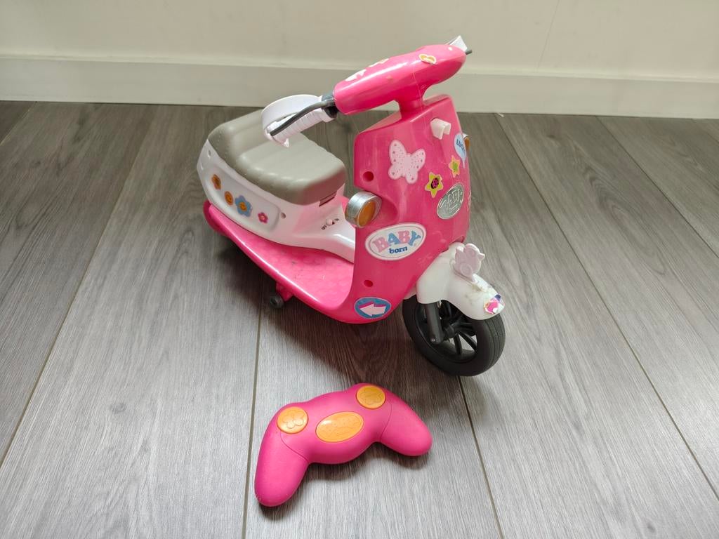 Baby Born scooter met afstandsbediening, Ophalen of Verzenden, Gebruikt, Overige typen