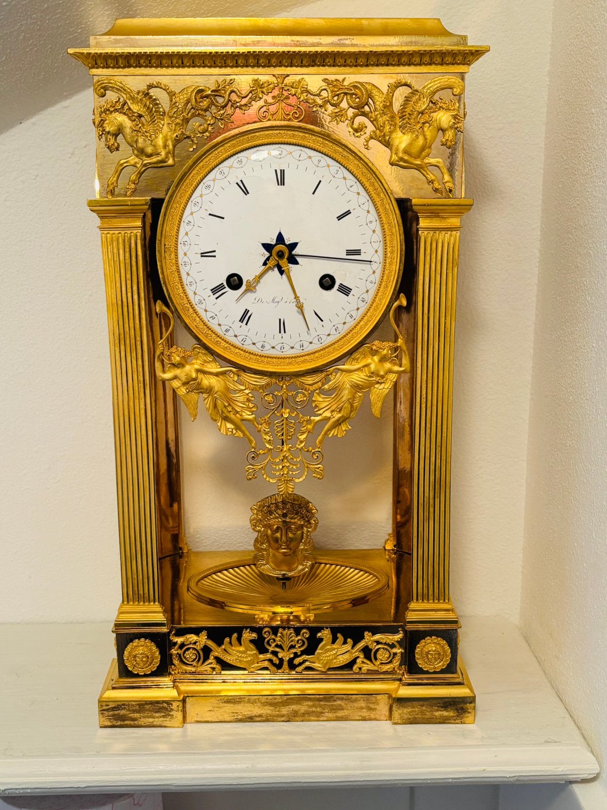 Brons vergulde pendule met maandaanduiding, Antiek en Kunst, Antiek | Klokken, Ophalen of Verzenden
