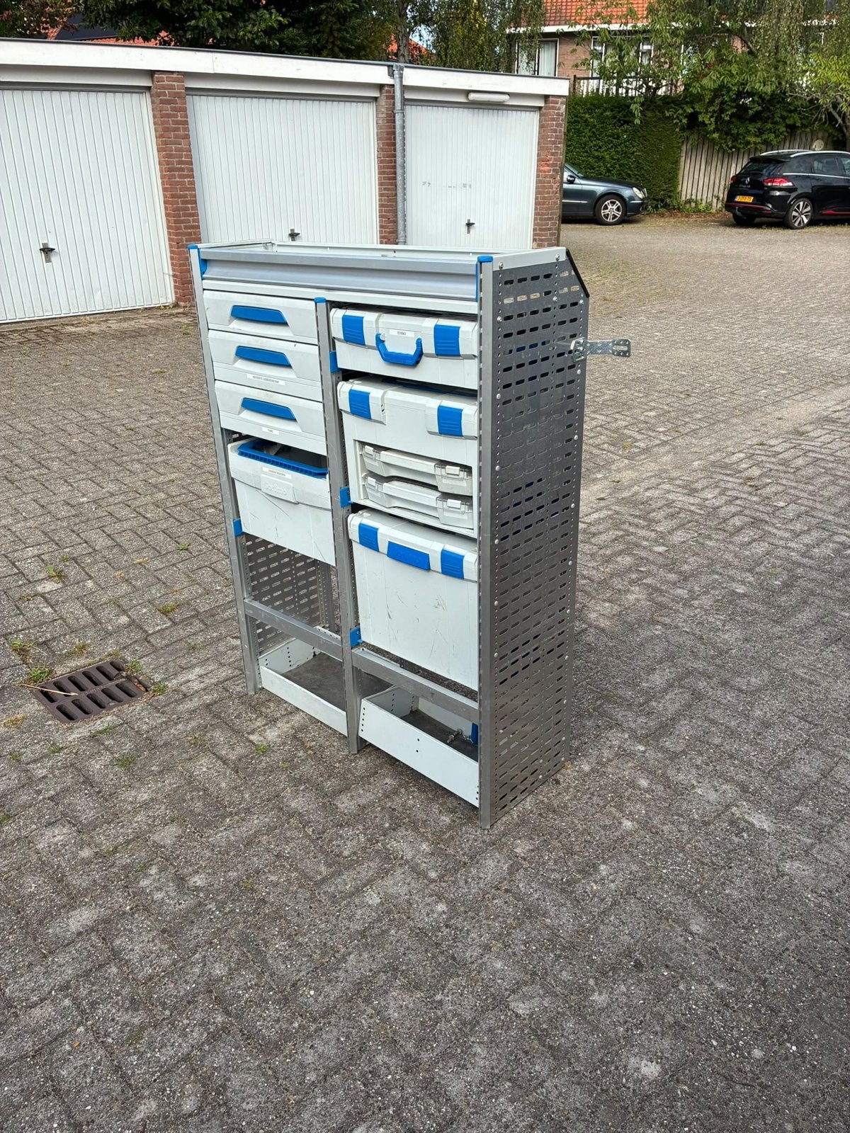 Sortimo bedrijfswageninrichting met lades en koffers, Ophalen