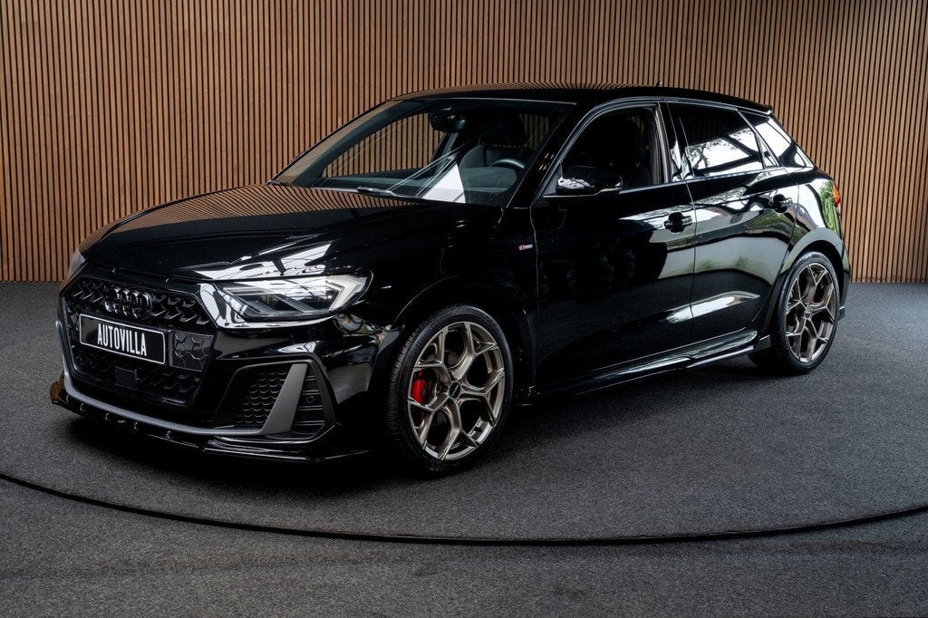 Audi A1 Sportback 35 TFSI 3X SLine Leer Navi Virtual Climate, 4 cilinders, 150 pk, Leder en Stof, Zwart