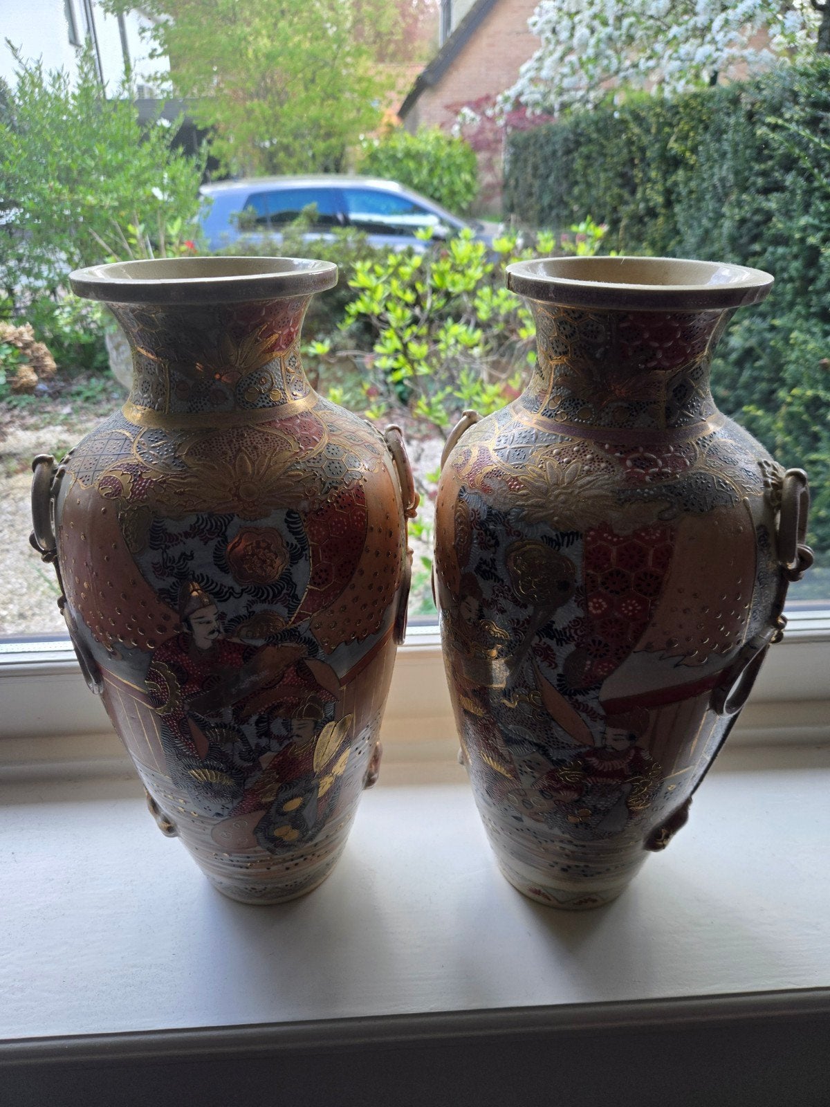 Set van Twee Gedetailleerde Chinese Vazen met Figuren, Antiek en Kunst, Ophalen
