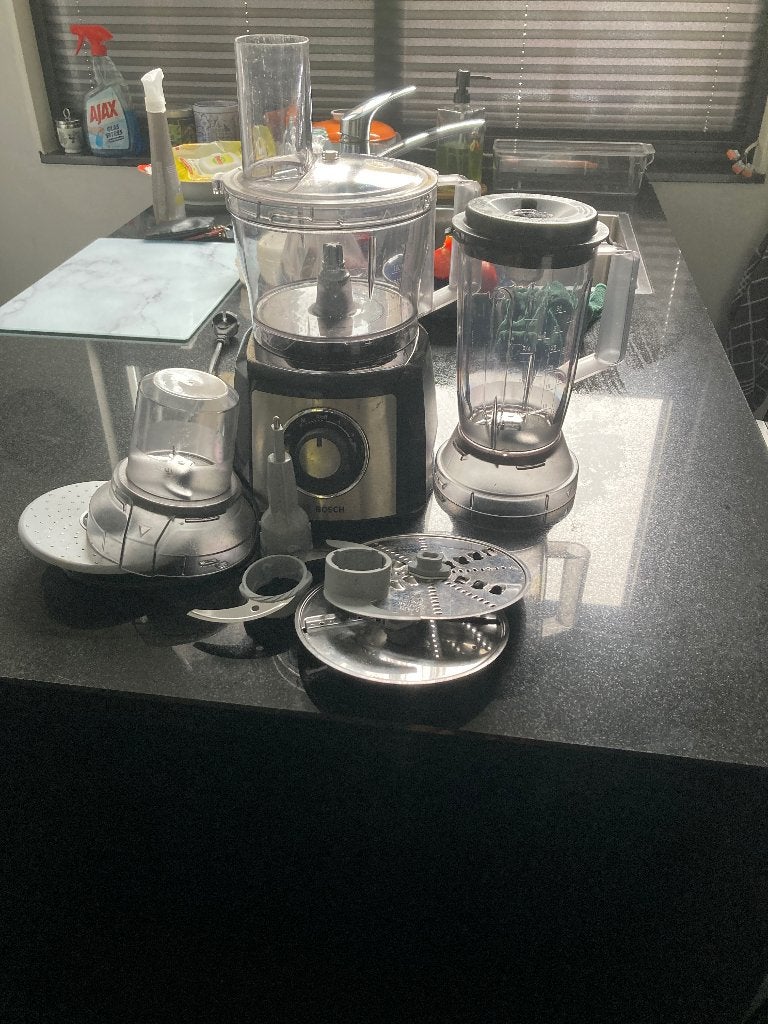 Bosch Keukenmachine met Blender en Diverse Accessoires, Gebruikt, 3 snelheden of meer, Ophalen of Verzenden, 2 tot 3 liter