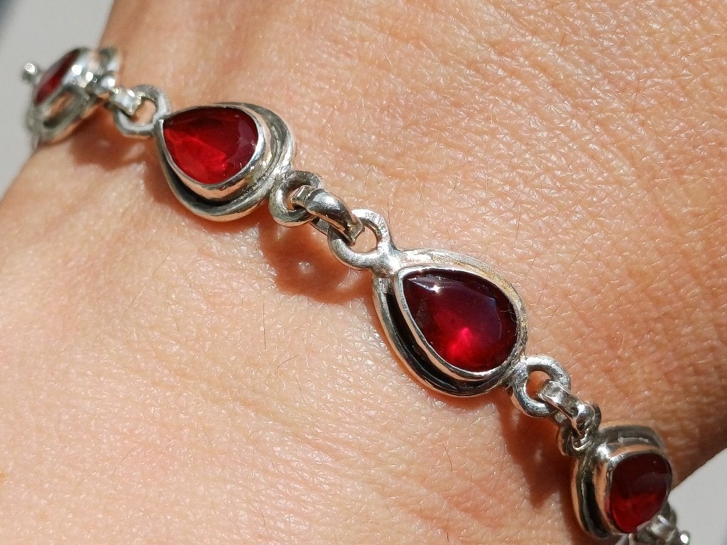 Vanoli - 925 zilveren armband met ruwe robijn - druppel, Daiva1973@hotmail.com, Vanoli, Amsterdam, Nieuw