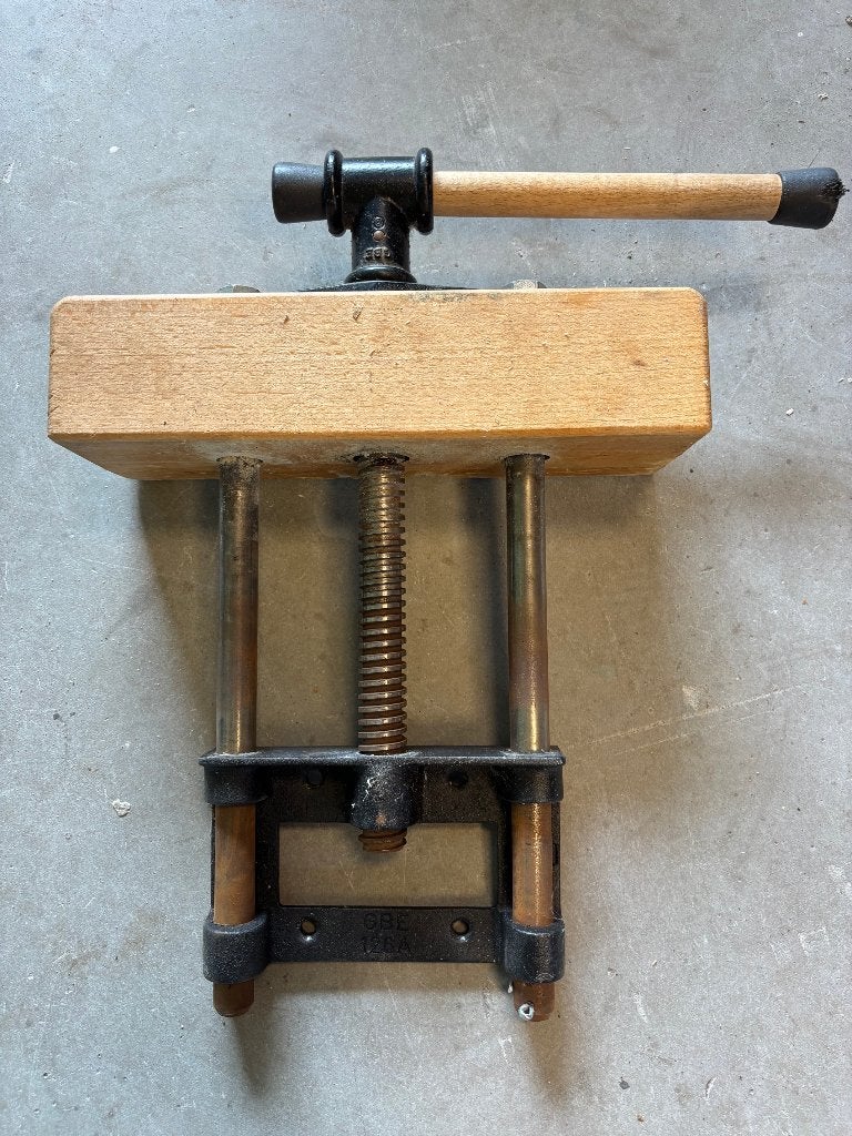 Houtbewerkingsbankschroef  GBE 126 A, Ophalen of Verzenden, Gebruikt