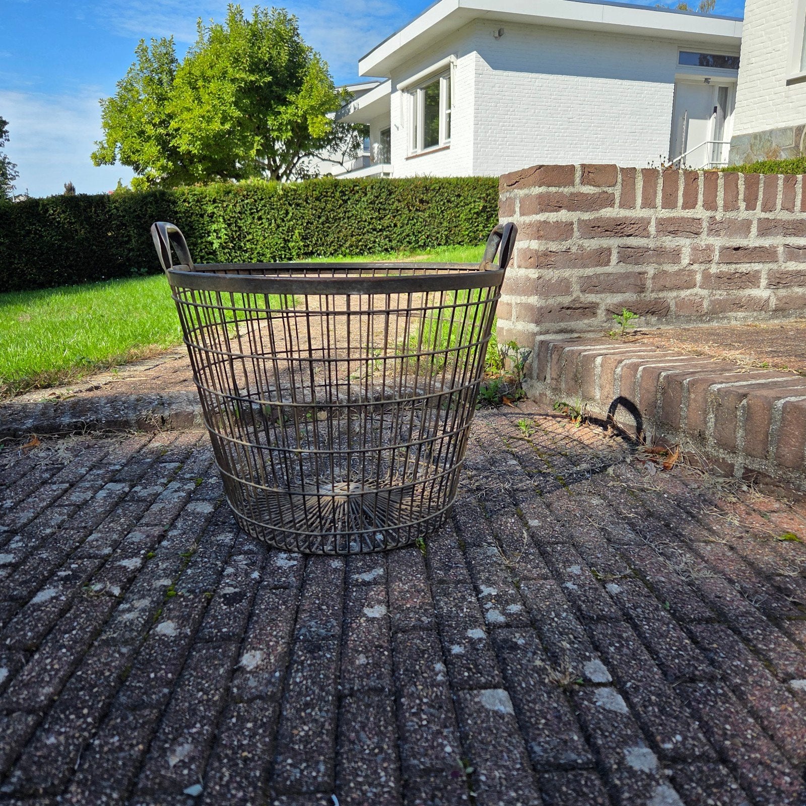 Grote ijzeren mand voor hout of decoratie, Huis en Inrichting, Ophalen, Gebruikt, Metaal, Grijs