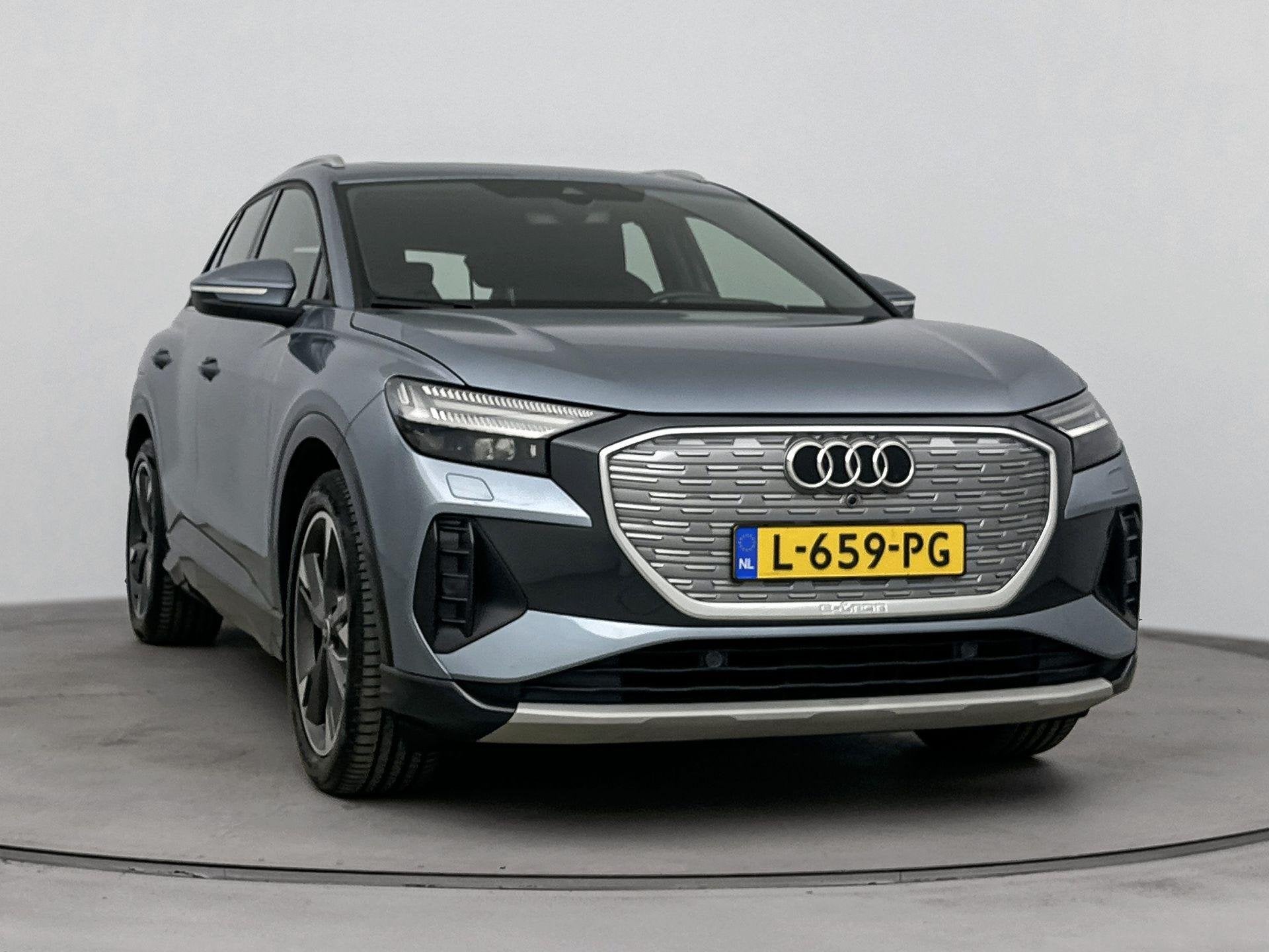 Audi Q4 e-tron 40 Launch edition Advanced Plus 77 kWh 204 PK, Auto's, Audi, 12 maanden, Gebruikt, Zwart, Blauw